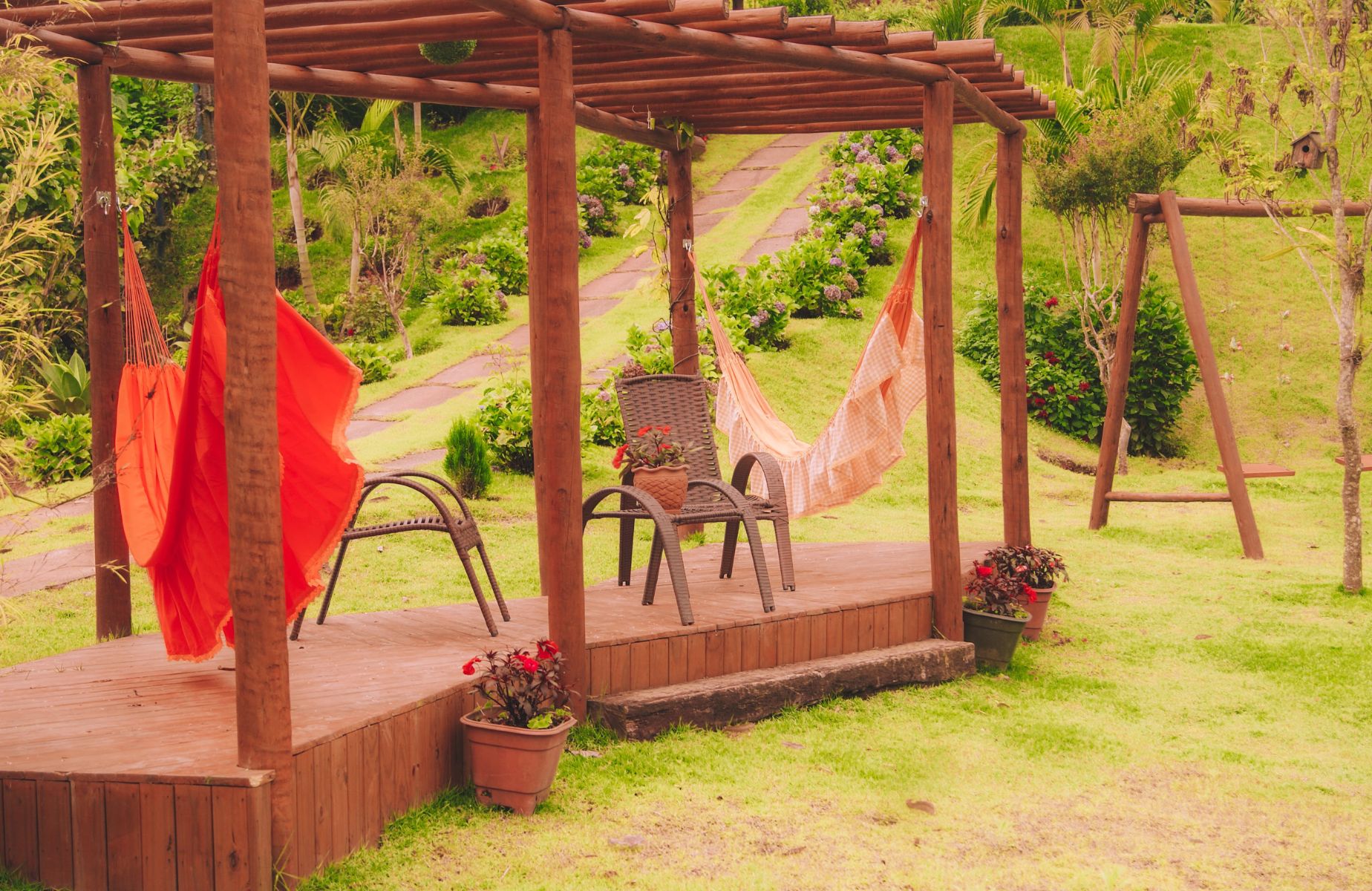 Imagem das redes na área gramada